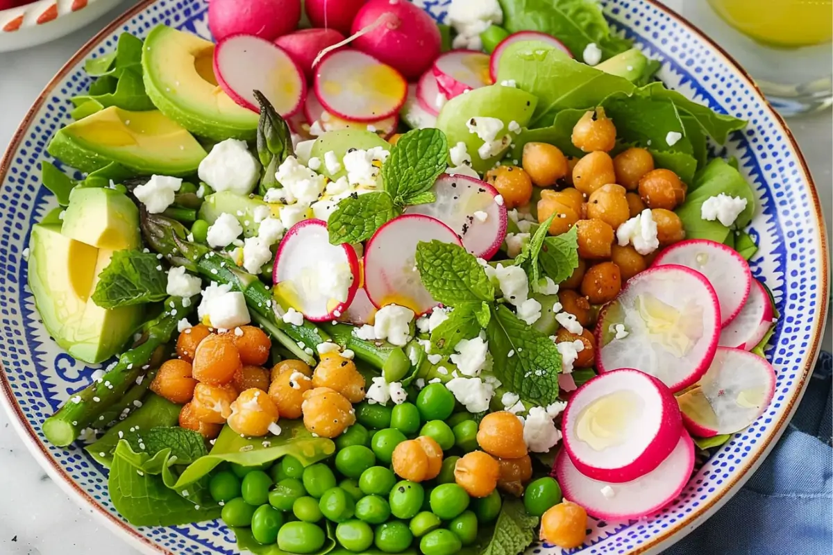 Spring salad recipe with greens and veggies