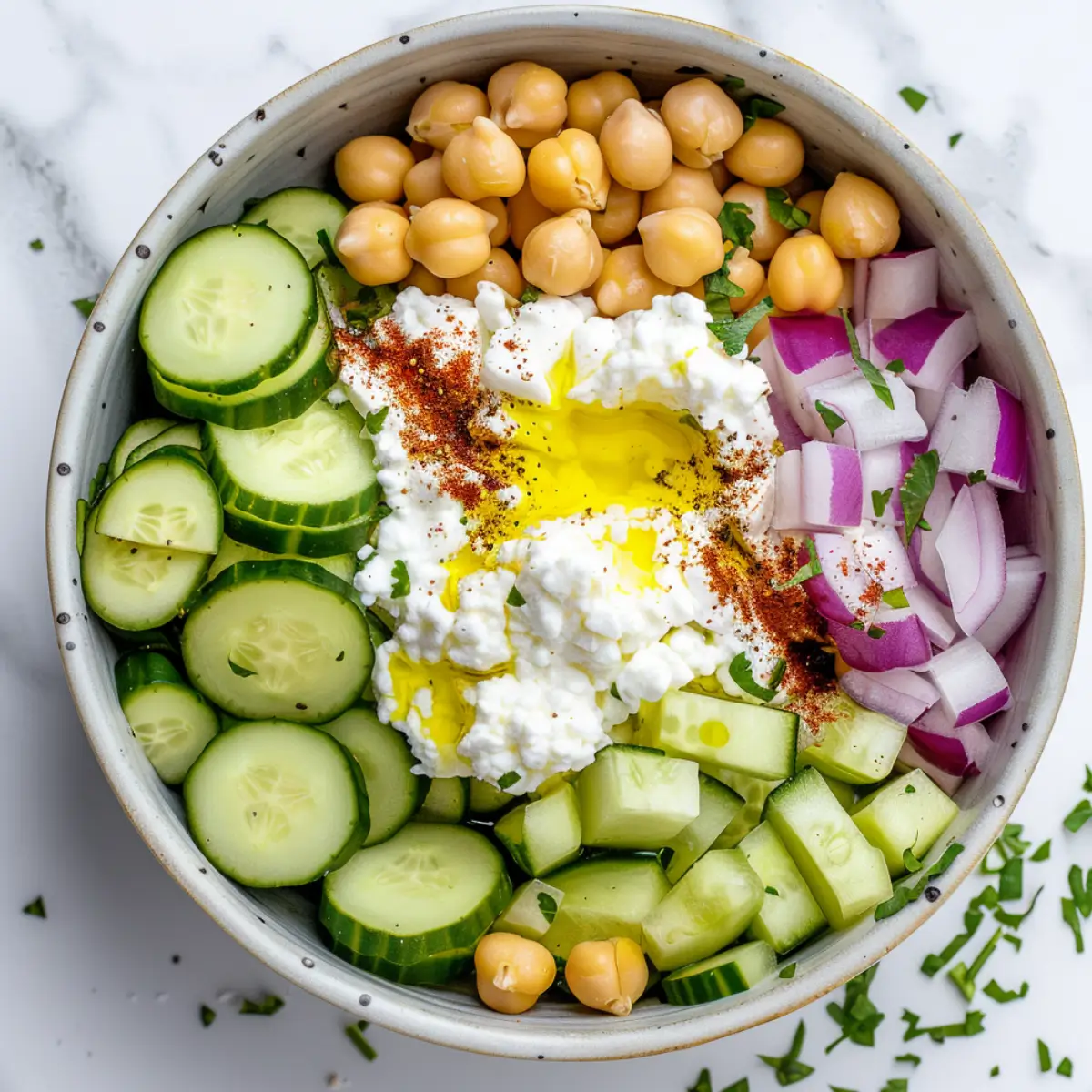 Cottage Cheese and Chickpeas Salad – High Protein 5-Minute Bowl